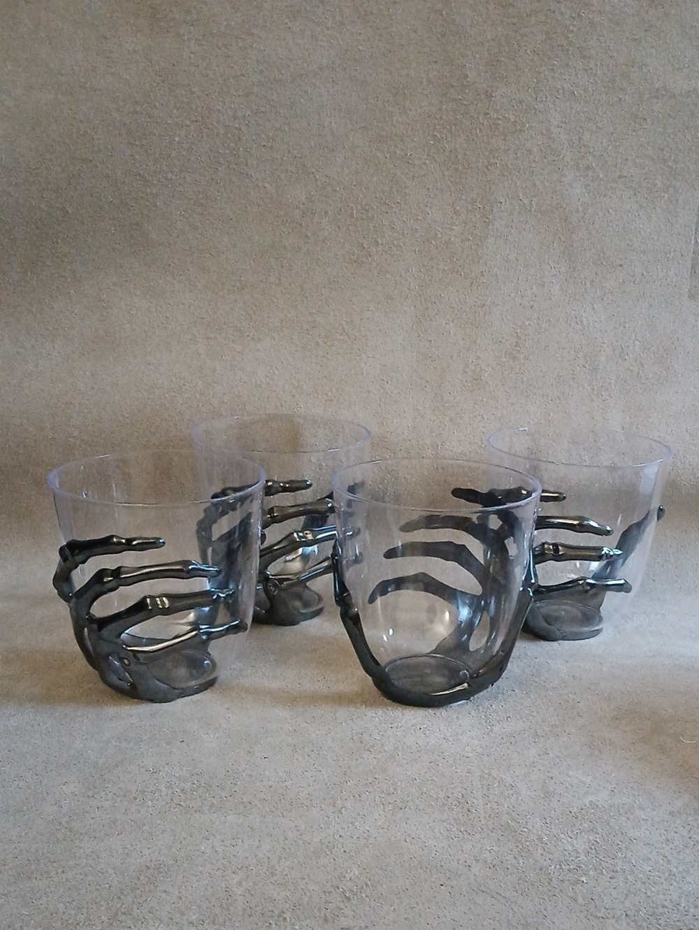 Halloween SKELETON HANDS 4" Clear Glass Tumblers with Black 4 pcs NEW